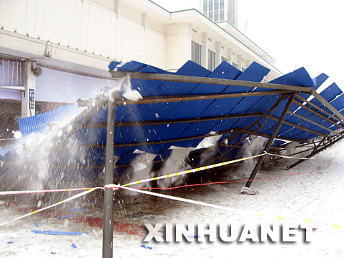 1��28��16�r(sh��)38�����������w̮��˲�g�� �����B�ձ�ѩ�o�Lɳ��܇վ��������˲��ى��������˱��ⲻ��ȫ�������Lɳ��܇վ1��28�ղ���������ڲ���^������һ̎�����ͻȻ������һ��������������S֮���£�������܉������F(xi��n)���ˆT�������������t(y��)Ժ���Ρ�