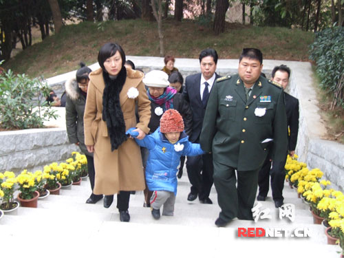 ë�����c���ӄ��I������ë�|�|��������ĸë�����c���Aͬ־����Ĺ��