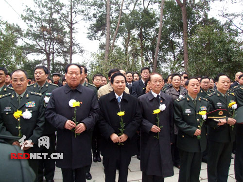 ����ʡί��ί��ʡί�ؕ��L(zh��ng)��̩������������ʡί��ί��ʡ܊�^(q��)����ί�T�������Ҷ�����܊�¿ƌW(xu��)ԺԭԺ�L(zh��ng)���ό������ɣ��������܊�¿ƌW(xu��)Ժԭ��Ժ�L(zh��ng)���Ќ���������������܊�¿ƌW(xu��)Ժԭ��Ժ�L(zh��ng)���Ќ��X��𩣨��һ���ȳ�ϯ�ǻҰ���xʽ��