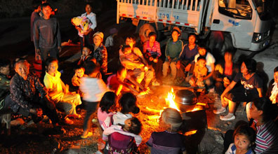 ����V���ҡ����ϵ����Ԯȫ��չ�_