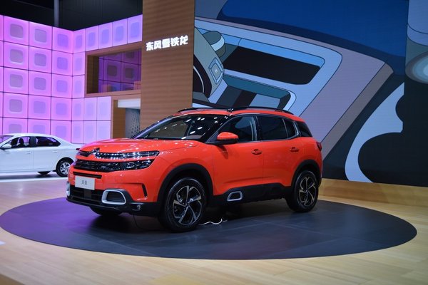 ���ݡ����L�l(f��)  �|�Lѩ�F��SUV���ݔyȫϵ�����Wҫ�V��܇չ-�D2