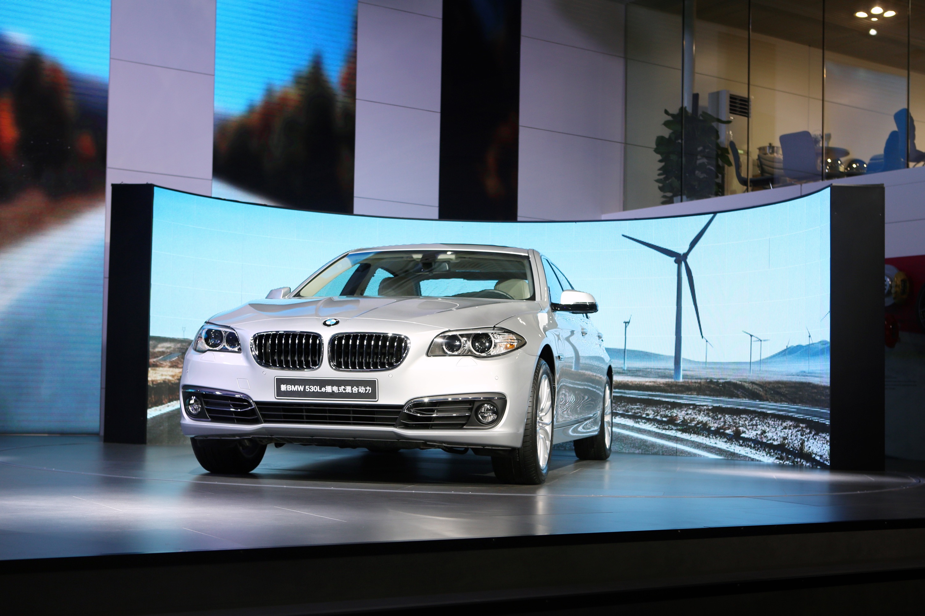 07. ��BMW 530Le���ʽ��τ���܇��