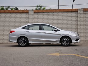 �V������  1.8L �Ԅ�(d��ng) ܇�v���҂�(c��)