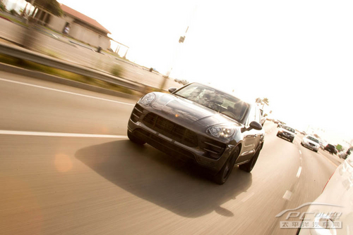 ���r��Macan