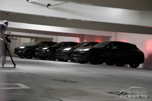 ���r��Macan