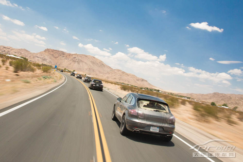 ���r��Macan