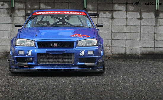 �ձ���������܇��800ƥ�ծa(ch��n)GT-R R34���b��3��