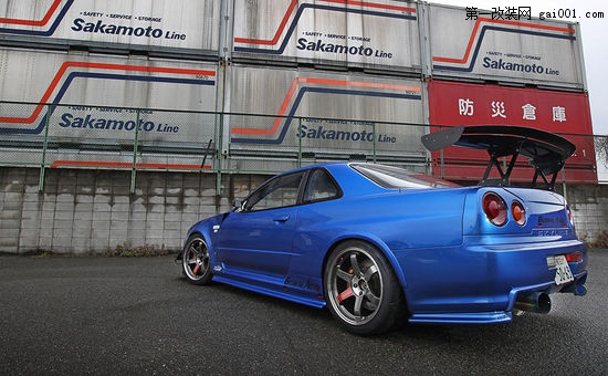 �ձ���������܇��800ƥ�ծa(ch��n)GT-R R34���b��20��