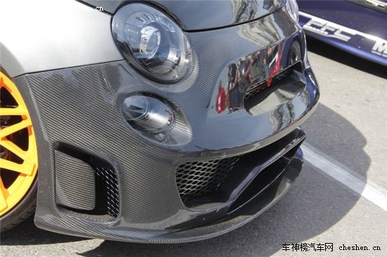 ����֮Ы SEMA�ϵķƁ���500 Abarth���b SEMA���Ɓ���500 Abarth����܇���b