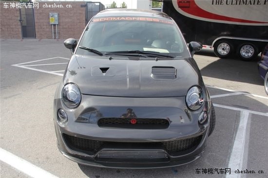 ����֮Ы SEMA�ϵķƁ���500 Abarth���b SEMA���Ɓ���500 Abarth����܇���b