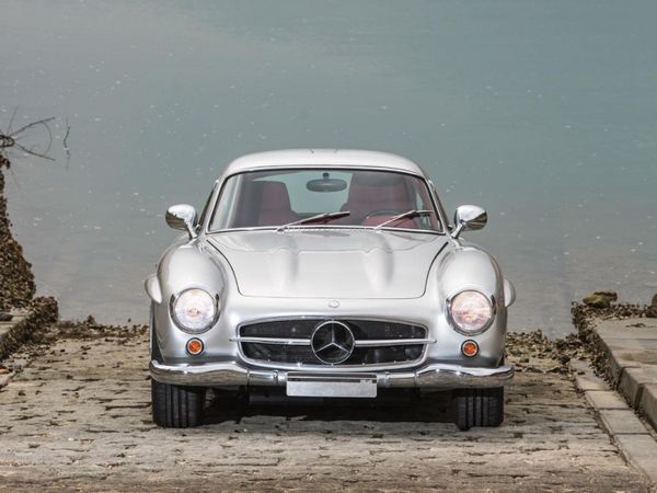 ���Y300SL���b