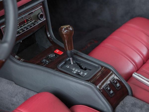 ���Y300SL���b