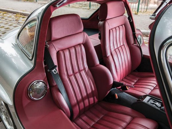 ���Y300SL���b