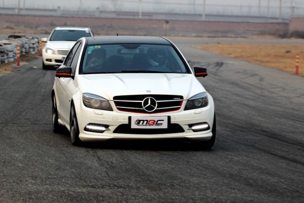 �S�Զ���Ȼ! ӛ䛱��YC260��ԭ�S(ch��ng)AMG��Y(ji��)