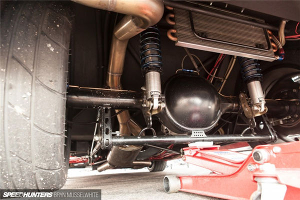 ������������ف��u ����Escort���b�b�p