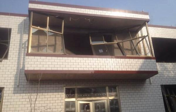 ���ϰ��(y��ng)�񷿱�ը��5��2�� ���Ӳ�֪�Ǳ�������