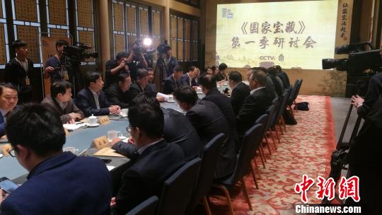 �ʌm��Ԓ�����Ӱ�����V�裺����ʽ�v�����ﱳ�����