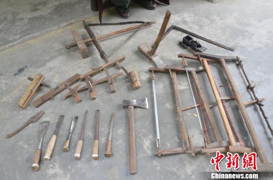 �Ĵ����������y(t��ng)�Ž�����������(c��)