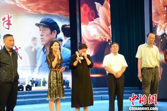 �Ӱ����ʮ�������롷�½�������ӳ��Ӣ���¾�