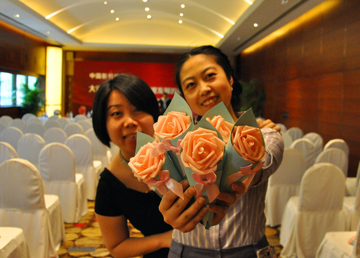 ���r���������_�������ְl(f��)������Щ���أ�С���������M(j��n)��ӬF(xi��n)����