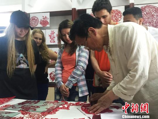 ��������W(xu��)�����C�]�����^����չϲ��(��i)��Ф����