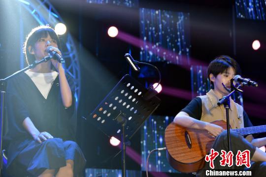 ���|��؈�p�p�������ؑ�����r���ĉ������R�Ă� �z