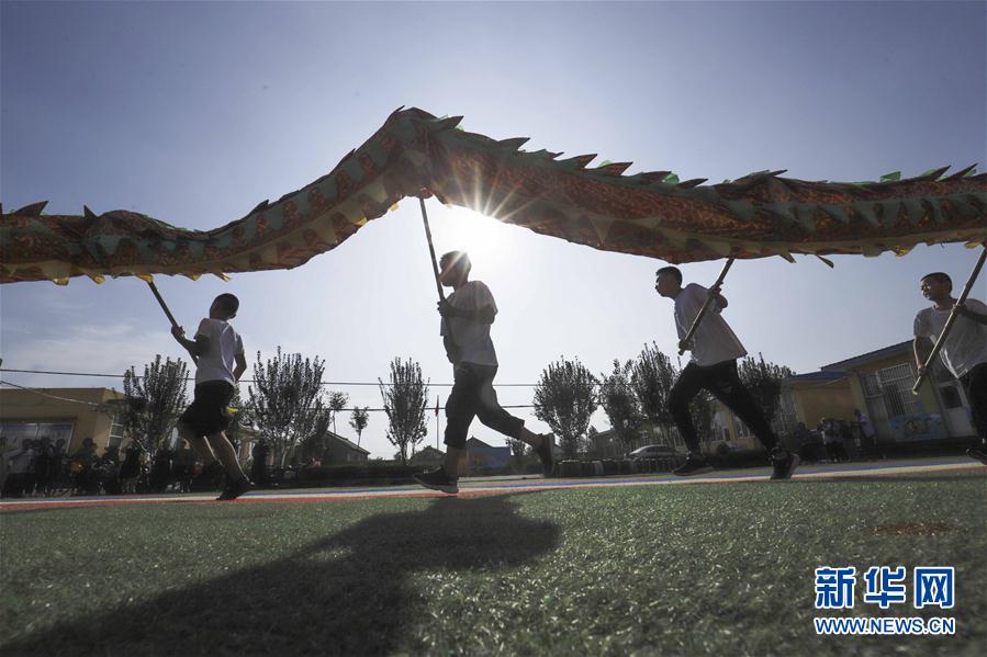 #���Ļ�����1���ӱ��񻯣����ڌW(xu��)����