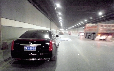 �������������T܇(ch��)���������� ײ�P�����ˮ�(d��ng)��(ch��ng)����