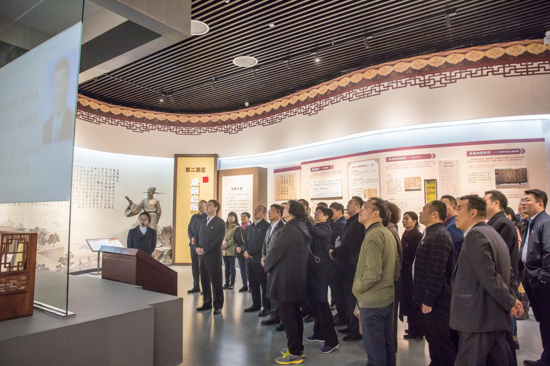 ��������˹�W(xu��)ԺУ�hί��Փ�W(xu��)��(x��)���ĽM(�U(ku��)��) �e�С�������������ӛʹ�������}���������μ��ЌW(xu��)��(x��)��ӑ