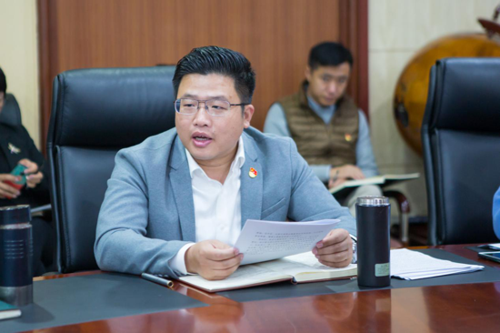 ��������˹�W(xu��)ԺУ�hί��Փ�W(xu��)��(x��)���ĽM(�U(ku��)��) �e�С�������������ӛʹ�������}���������μ��ЌW(xu��)��(x��)��ӑ