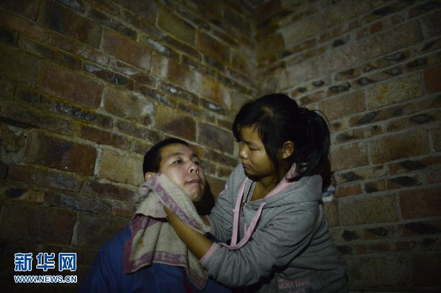 (���)(1)���H�c��ĸ�H���� С���ÿ����ͥ�ؓ�