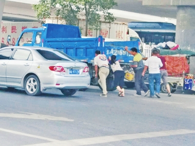 ���ݽ��^؛܇���^ �Ȼ��r(n��ng)�񹤎�æ��܇