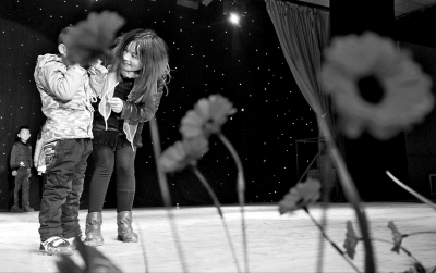 ���݌Wǰ�ںϽ����ڴ����� ��ª��Y��ͯ�cʥ�Q