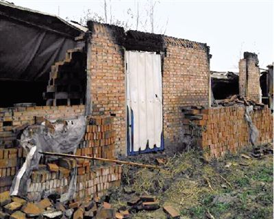 ���̳��T(m��n)���O�ӌOŮ�i�݃�(n��i) ���g���2��δ���ӳ�