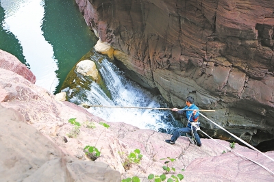 ���_ɽ�ͱ��ϵ���ɽ�� �������80��������֩��b