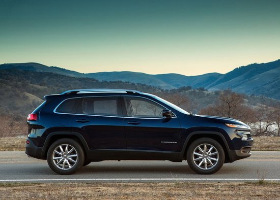 δ�팢��������SUV܇��ǰհ �����ɔ���