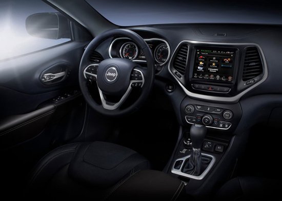 δ�팢��������SUV܇��ǰհ �����ɔ���