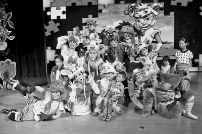 ���σ�ͯ�����M���ݳ� ������С�򡱹����ܚgӭ