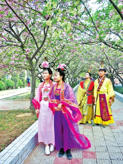 ��ֻ�ǒ�Ĺ �����������@���^(gu��)