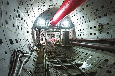 ���ƵZ�^�M(j��n)�����꡿��ˮ�}���e��(m��ng)��