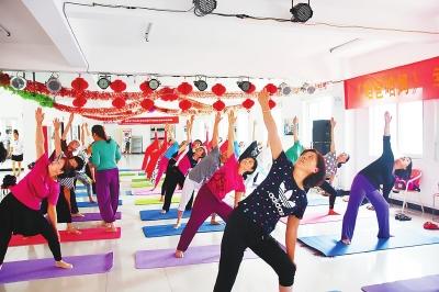 ���ƵZ�^�M(j��n)�����꡿���l(xi��ng)�e�O̽���e���B(y��ng)��