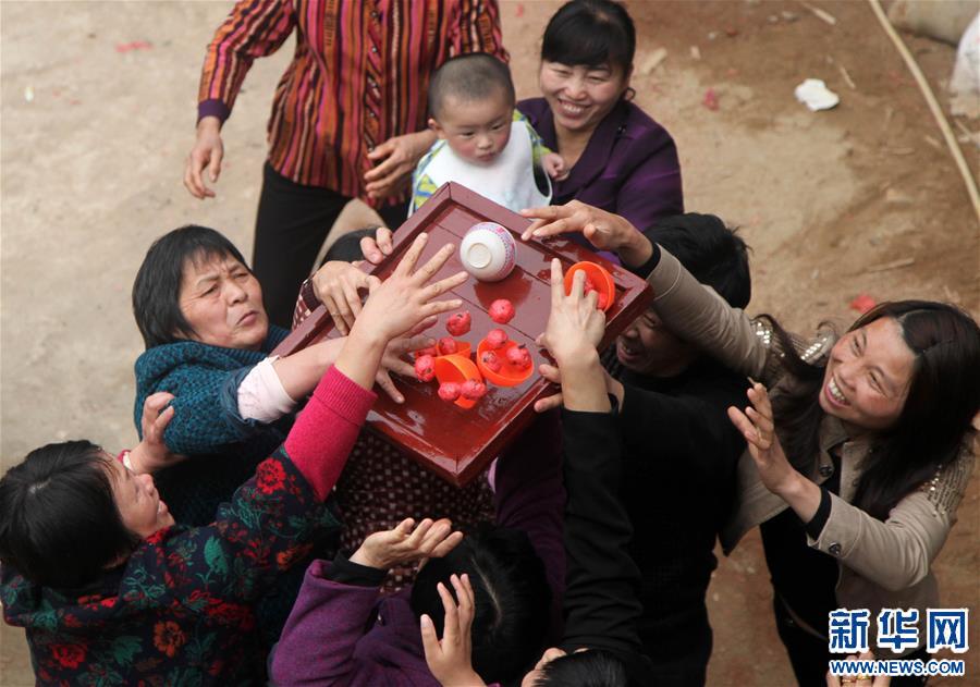 (�w�������})(8)���¶�����?zh��)��^�� ��һ�Ӻ����^