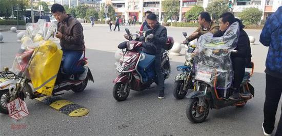 �������_�ŕr(sh��)�������F�Ƶ�܇�����M(j��n)У�@