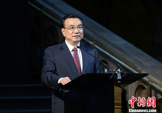 ��ˏ�(qi��ng)��׌���ں���������Ӣ����ǰ��