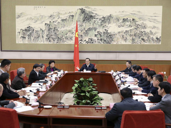  1��27�����磬����Ժ������ˏ������Ϻ��������_��Մ���� ȡ�������Ƽ����Ļ����l(w��i)�����w������ʿ�ͻ���Ⱥ�����팦������������棨������Ҋ�壩������Ҋ�ͽ��h��