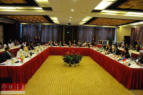 Ӣ����ʽ��Ո���끆Ͷ�� ���з��ύ�_�J(r��n)��