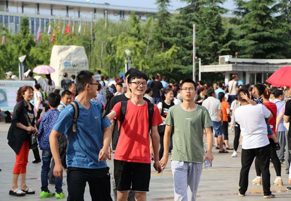 �����Ц���Tȥ����־�h �z)