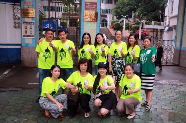 �V����8��������������2��ļ��L��Ԯ�F�����y(t��ng)һ�ğɹ�G���b����ǰ�N�˸߿����ٵļ������ڿ�����Ⱥ����������t� ���|�� �z��