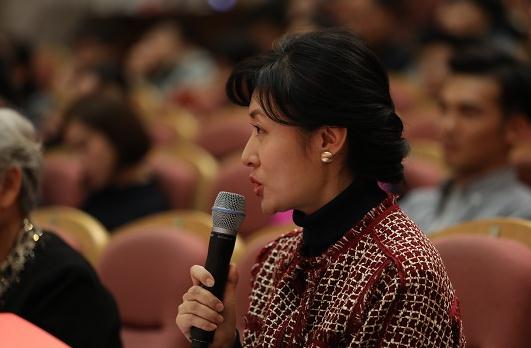 �����������ܝ��������˽K�OĿ��(bi��o)���γ��Լ����L(f��ng)��