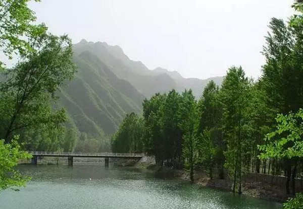 �����h(yu��n)�� ��կ��һ�ӵ�����������ǰ